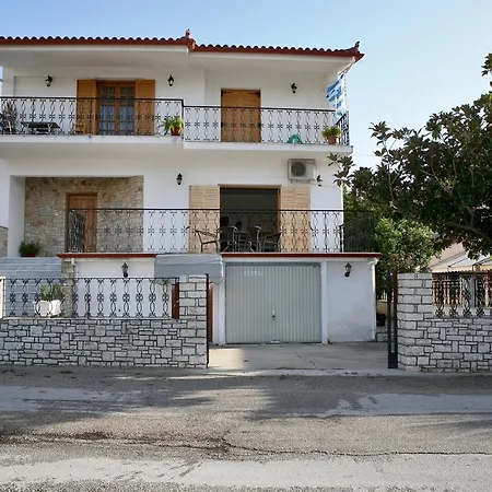 Litsa's House Апартаменты